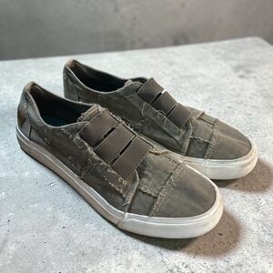 Blowfish Army Green Elastic Sneakers